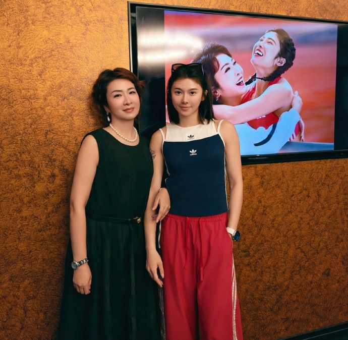 在线体育-吴艳妮社媒再晒28岁生日照：幸福的生日碎片