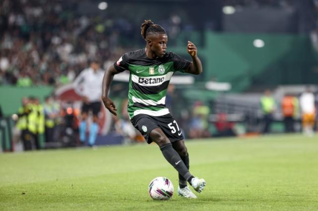 1742491531060026490.jpg 华体会-【早报】十人国足憾负沙特