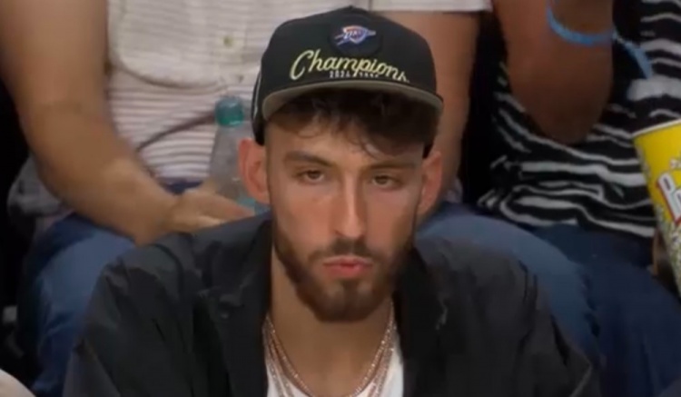 佩奇独得44分难救主，惜败之夜切特观赛推文心碎五连💔