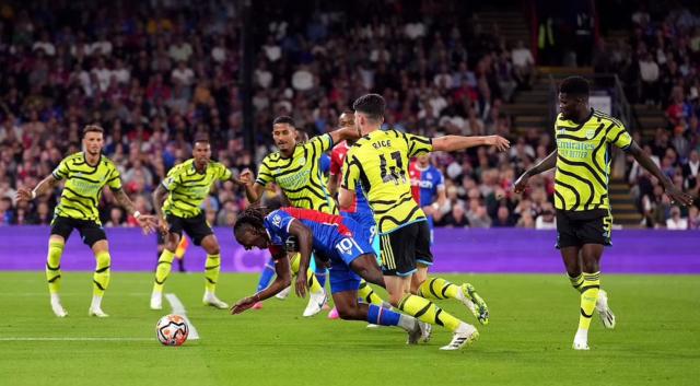 华体会官网-6后卫蜷取3分，这就要开除阿森纳的争冠资格了？