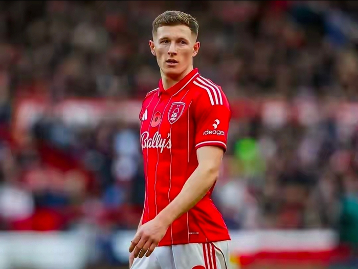 篮球直播-曼城欲1亿镑签森林中场安德森，曼联或难竞争|诺丁汉森林|德克兰-赖斯|纽卡斯尔|埃利奥特-安德森|罗德里戈·埃尔南德斯·卡斯坎特_新浪体育_新浪新闻