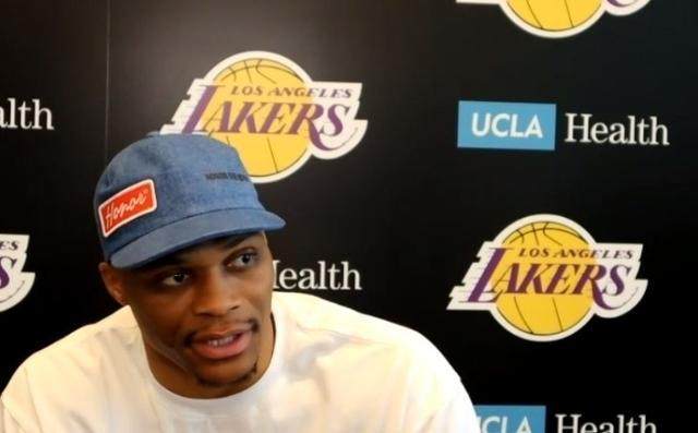 华体会-韦少：我从来没有挑战教练 我一直都非常愿意牺牲